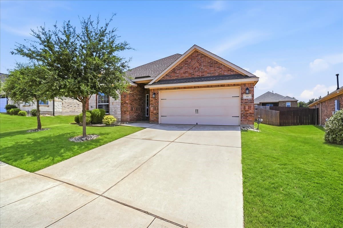 411 Winchester Drive – photo 2