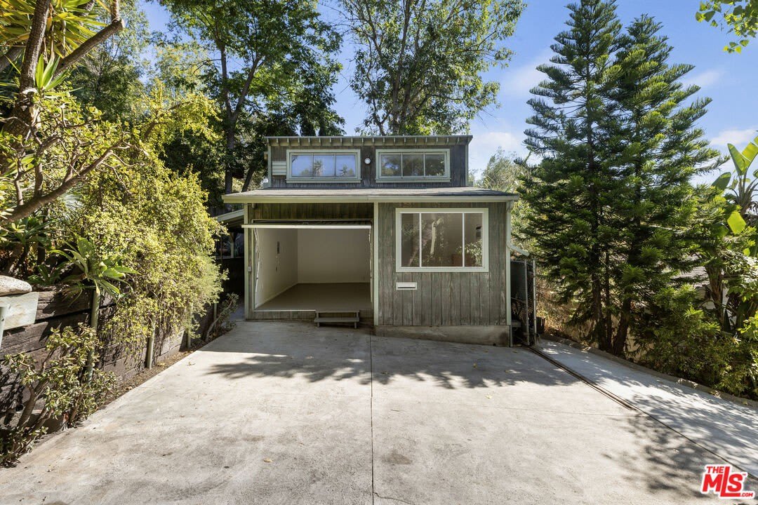 2018 Lake Shore Ave – photo 5