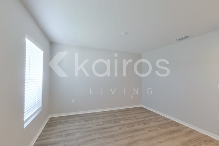 721 Cane Street East – photo 2