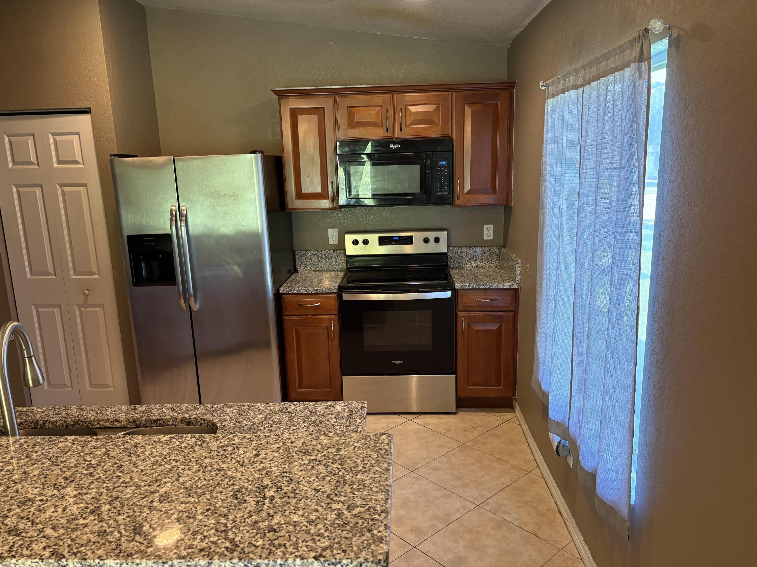 1967 SW Newport Isles Boulevard – photo 2