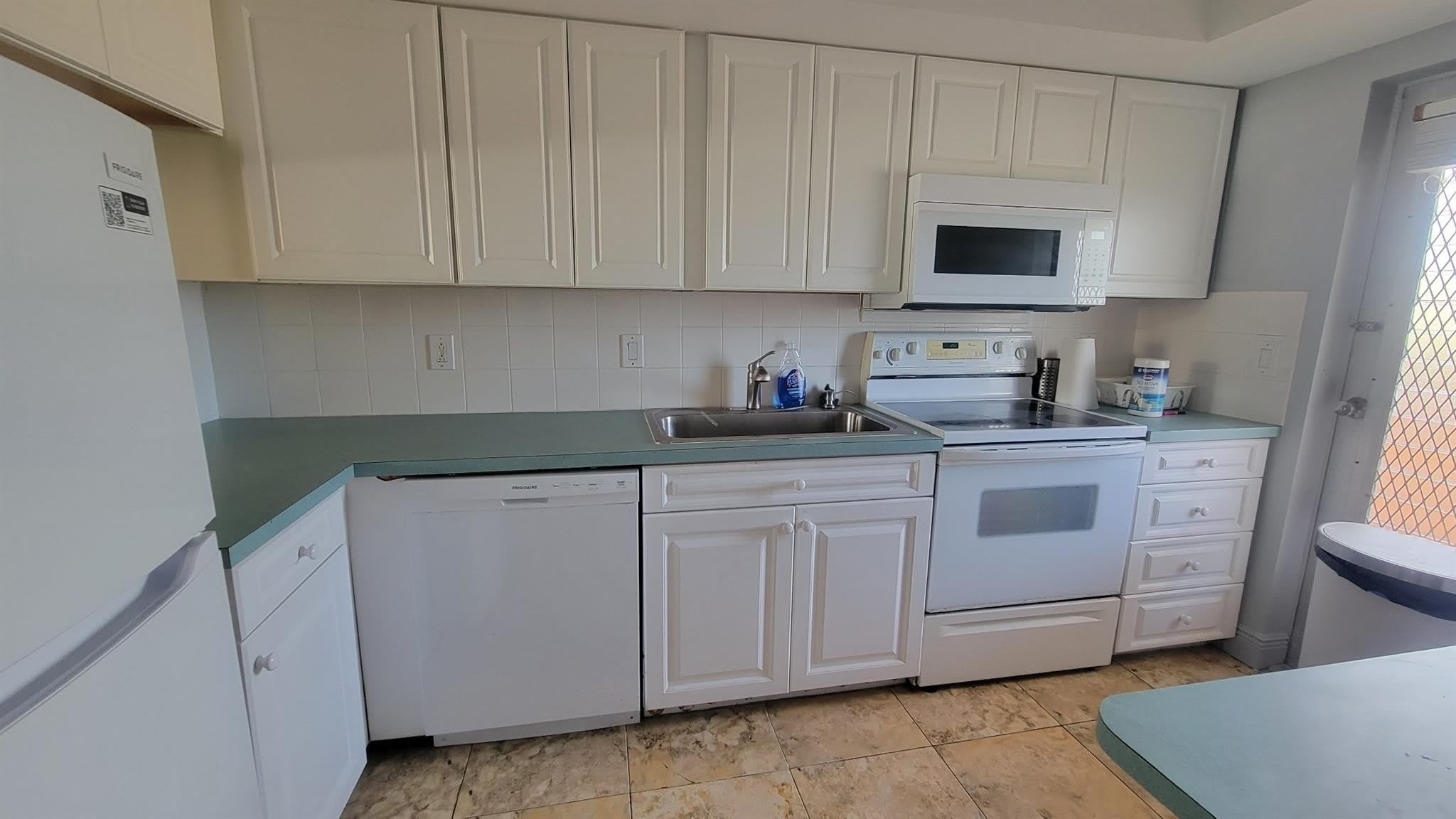 4500 N Federal Highway – photo 1