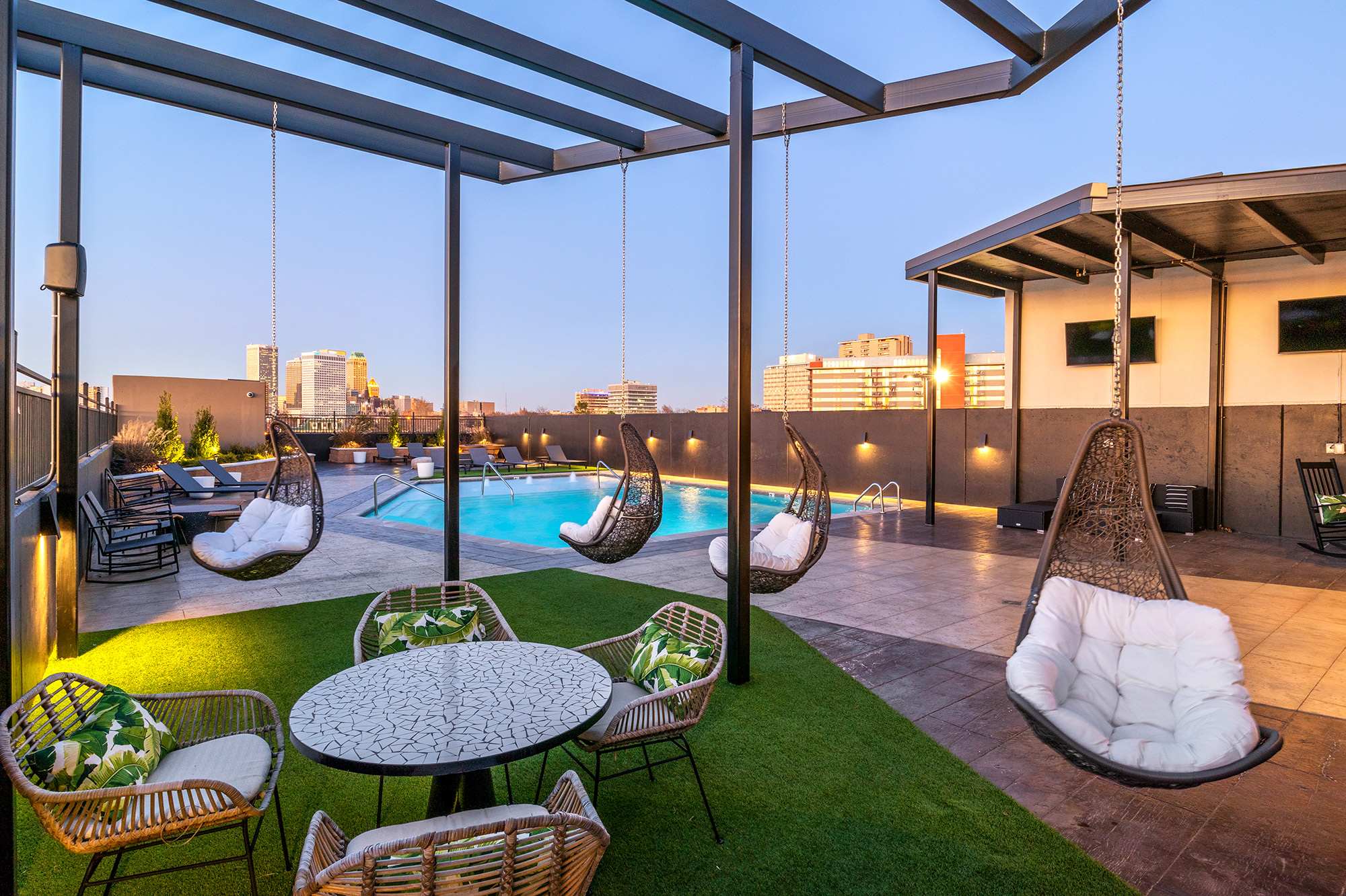 The Cosmopolitan – photo 2