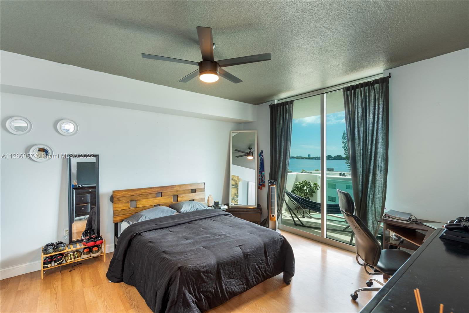 7910 HARBOR ISLAND DR 701 – photo 5