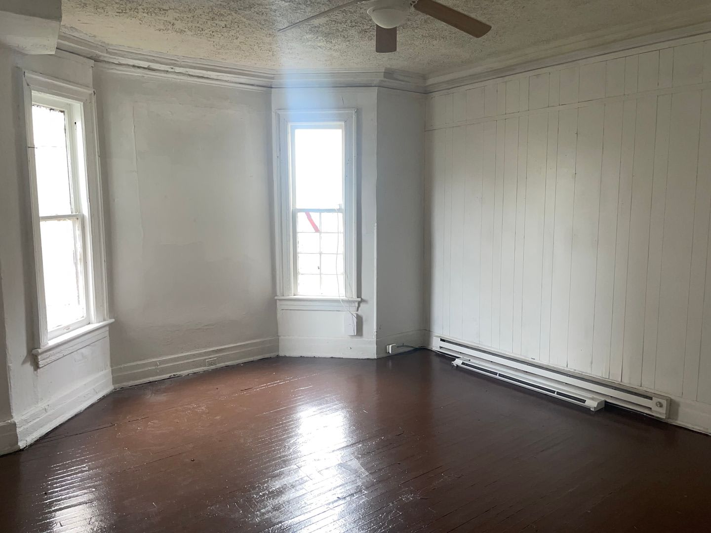 Two Bedroom Apartment Close to Downtown Lynchburg! – photo 5