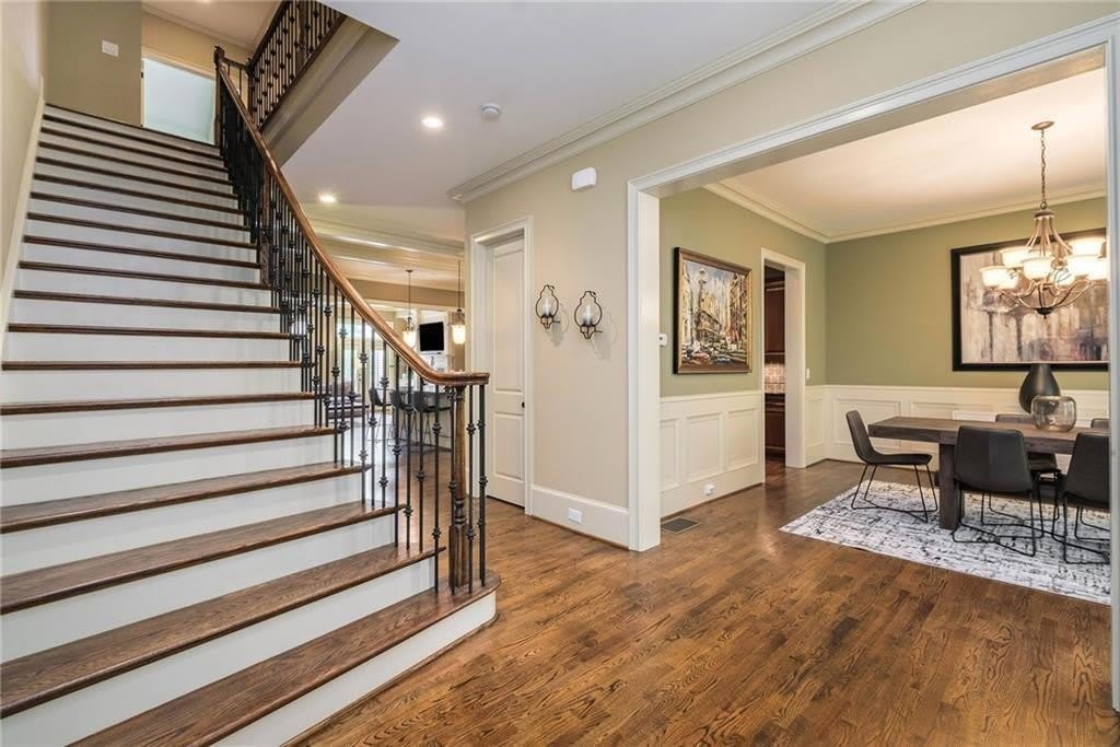 3611 E Paces Way NE – photo 4