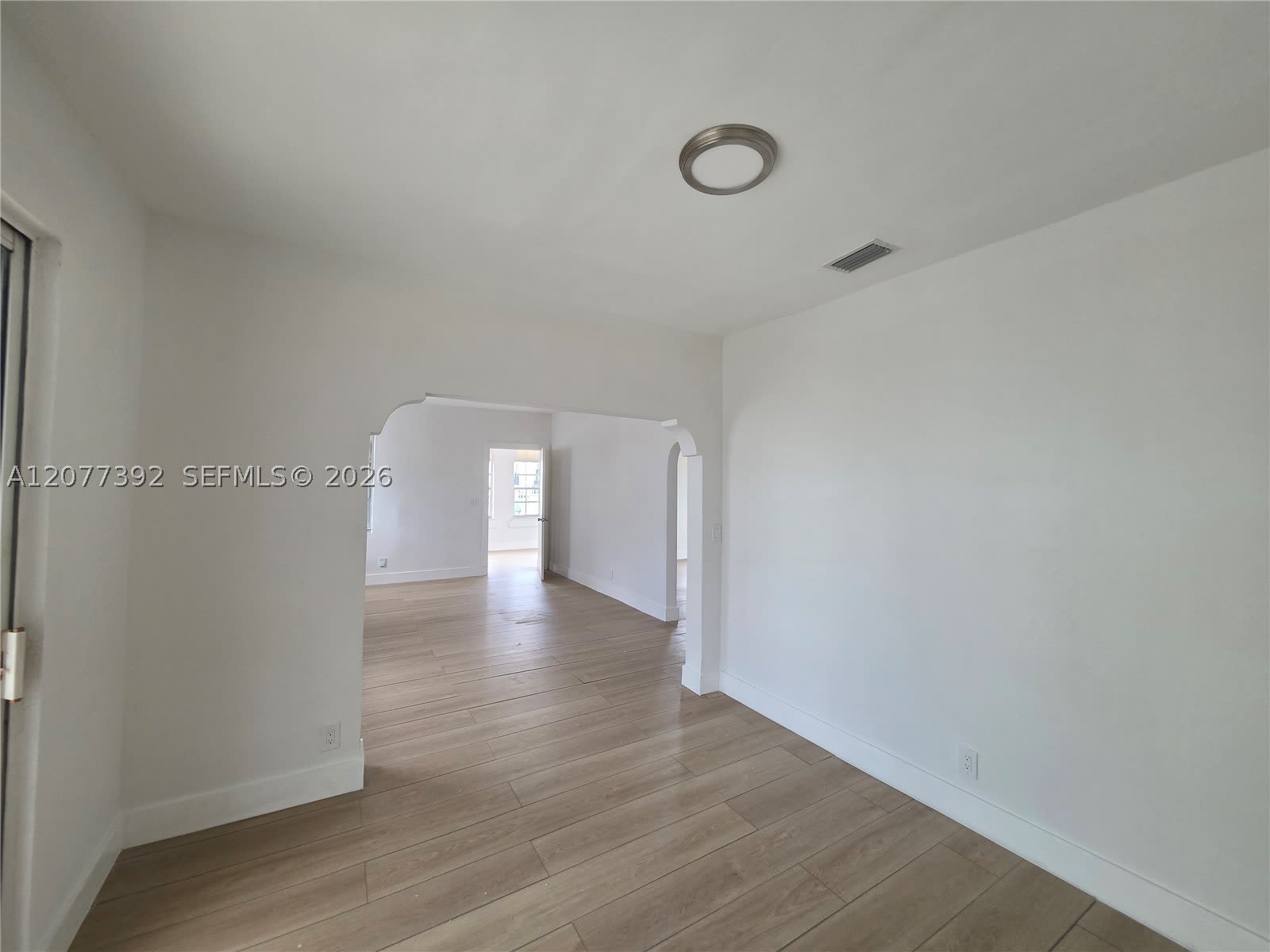 2326 SW 9th St – photo 5
