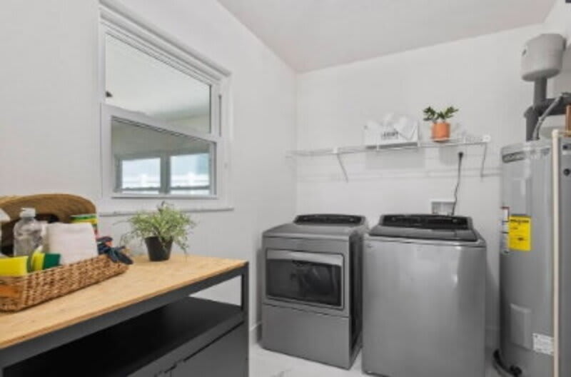 1604 South Oceanshore Boulevard – photo 2