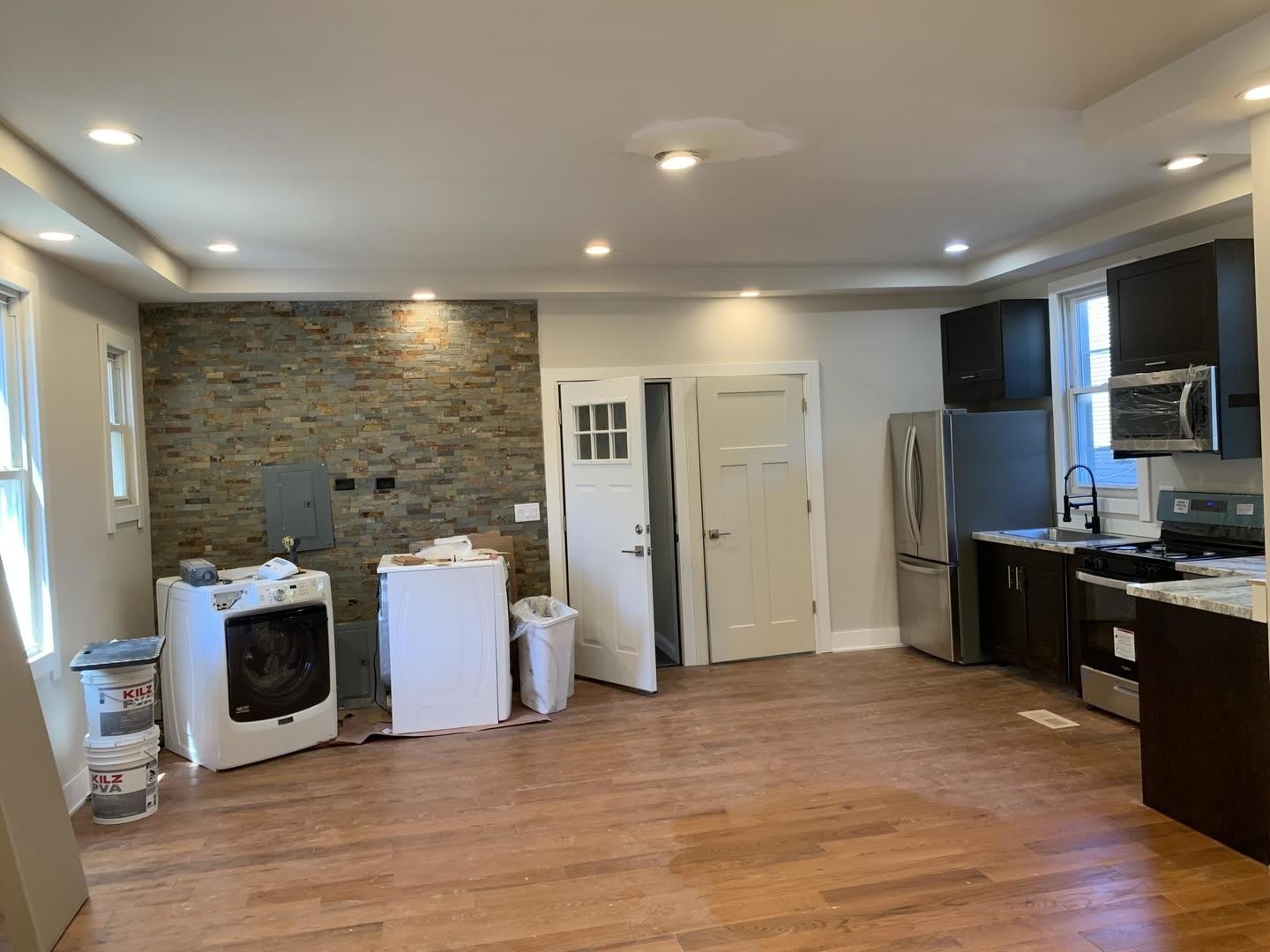 2418 N Washtenaw Avenue – photo 3