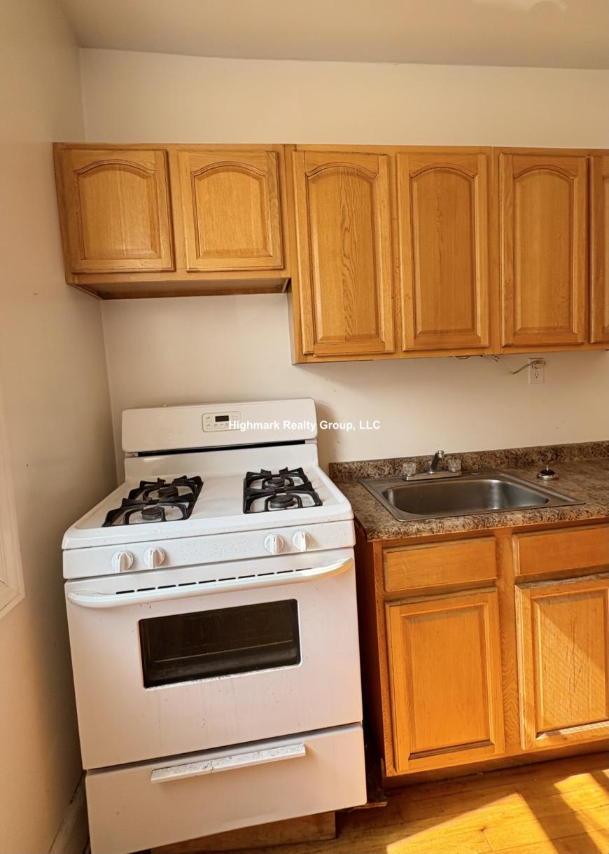1370 West Estes Ave – photo 4