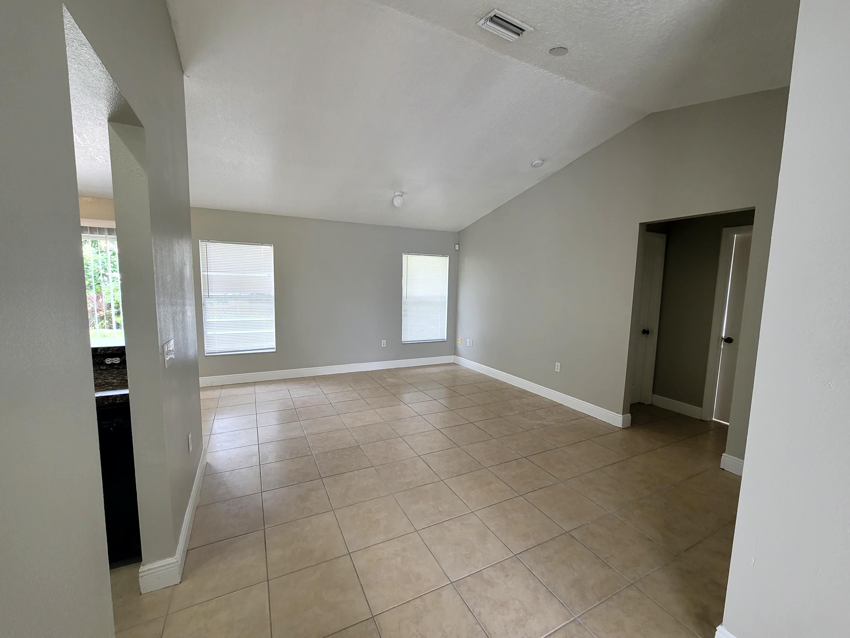 705 Caribou Dr – photo 3