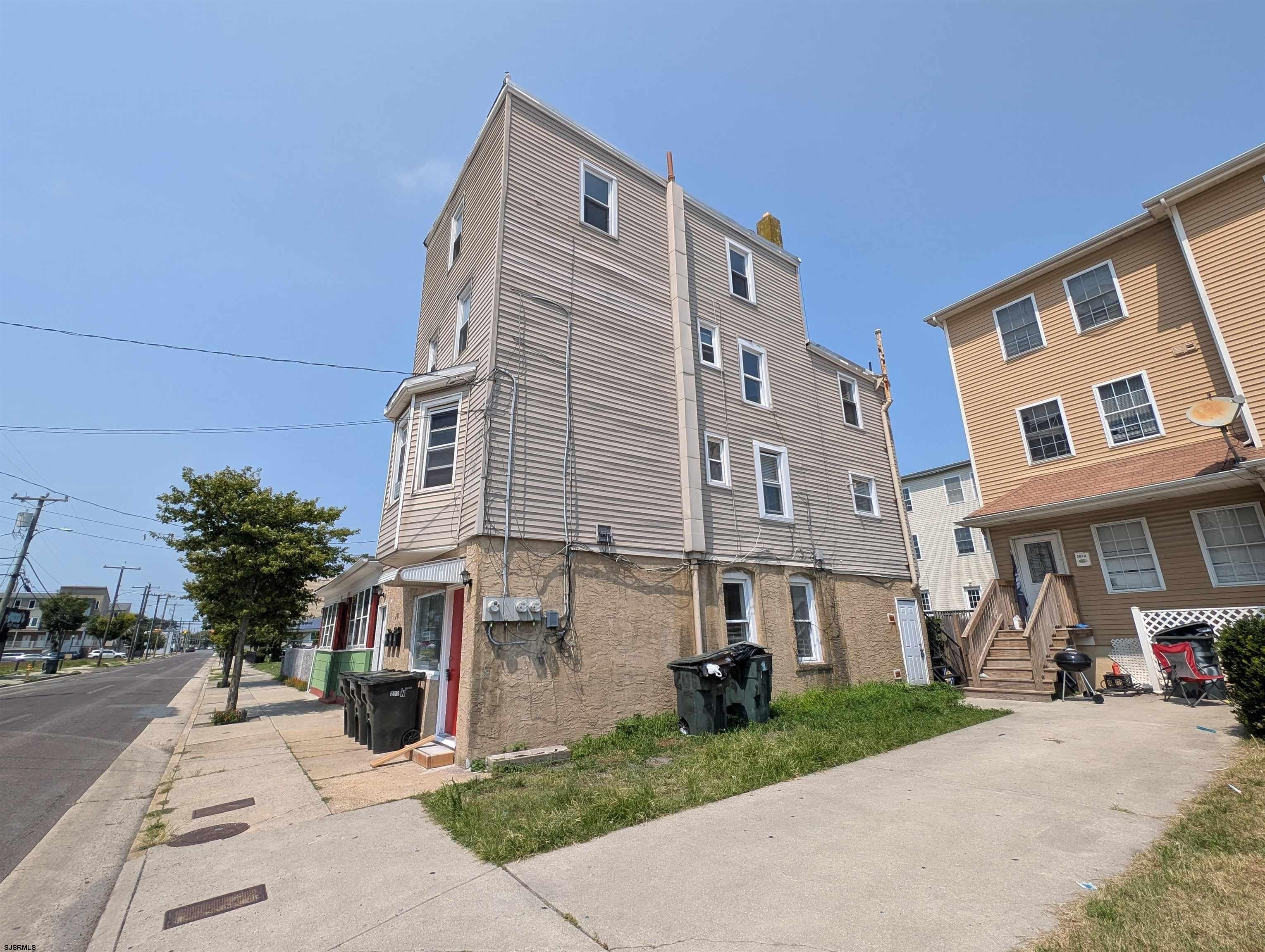 203 N S Carolina Ave – photo 1