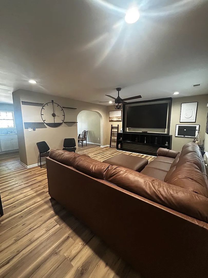 Room in 3 Bedroom Home in Concord – photo 1