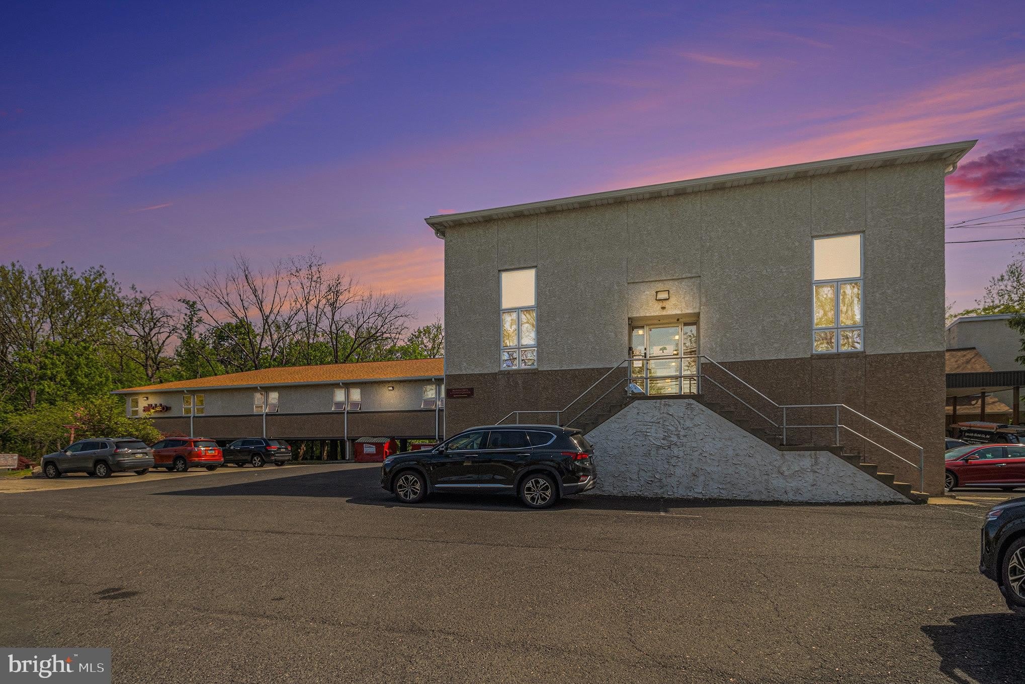 321 MORRIS ROAD – photo 2