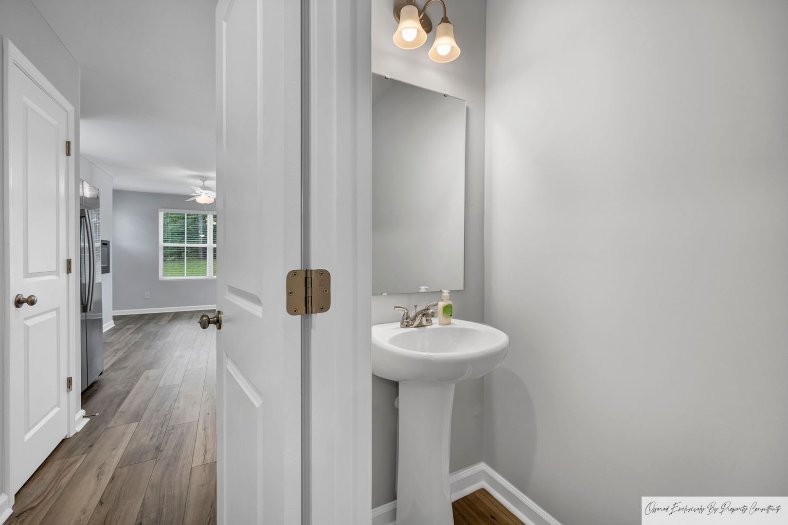 MODERN 3 BEDROOM IN LEXINGTON'S MURRAY VILLAGE – photo 5