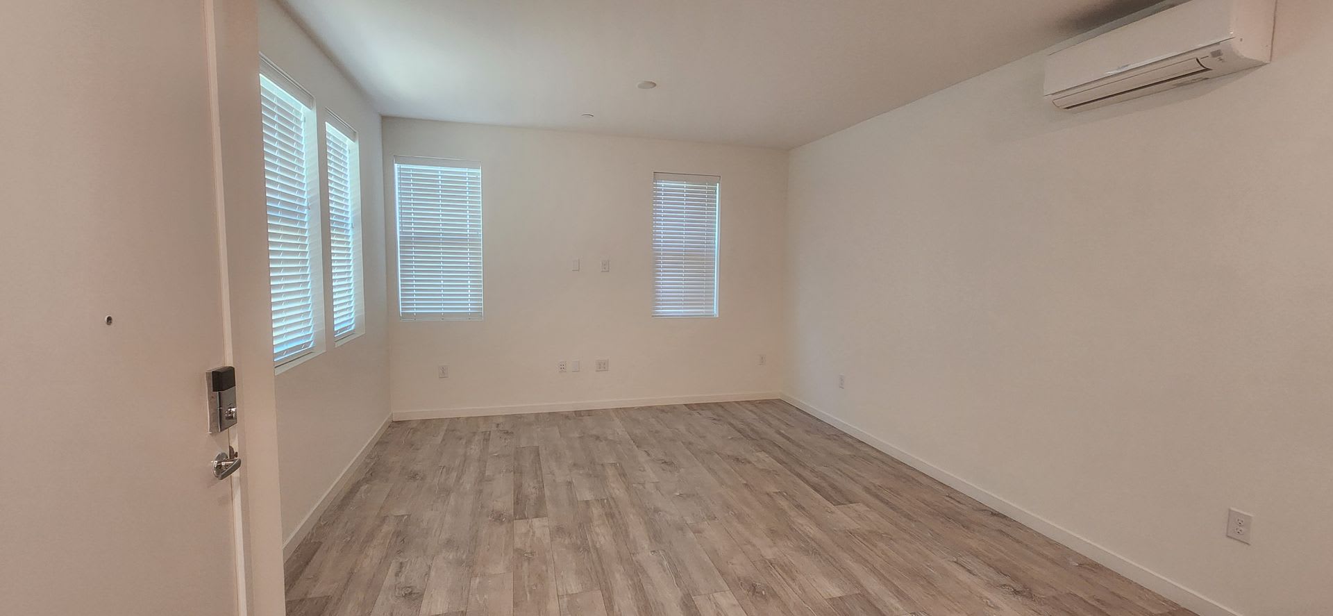 2 Bedroom 2.5 Bathroom home at the Mill on Broadway – photo 3