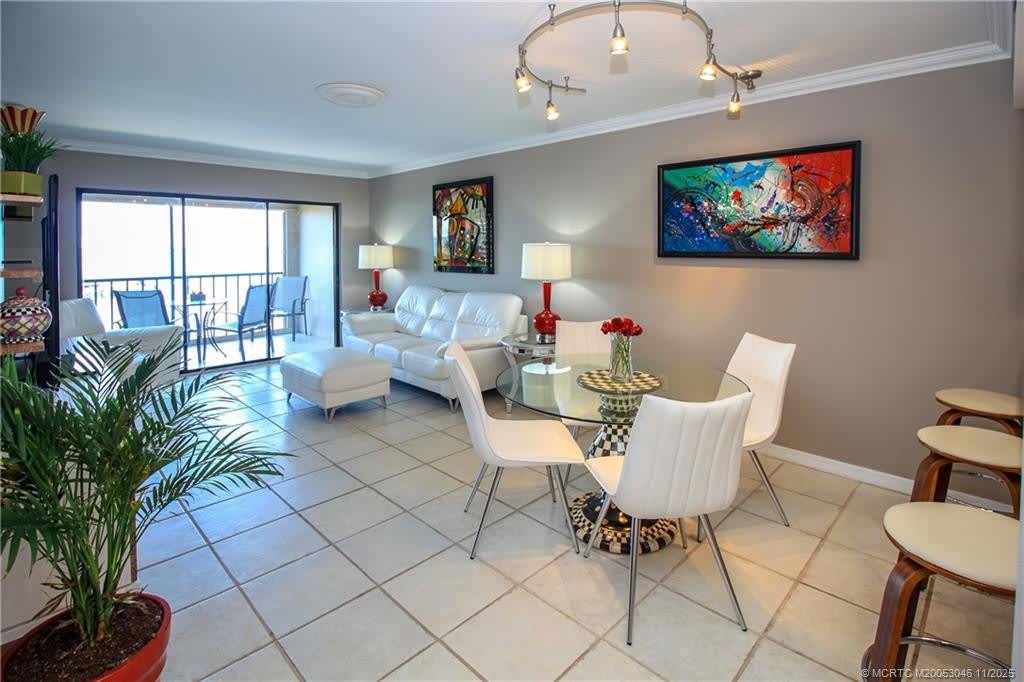 4720 NE Sandpebble Trace – photo 3