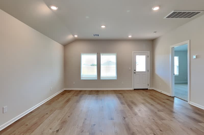 2921 Ember Dr – photo 2