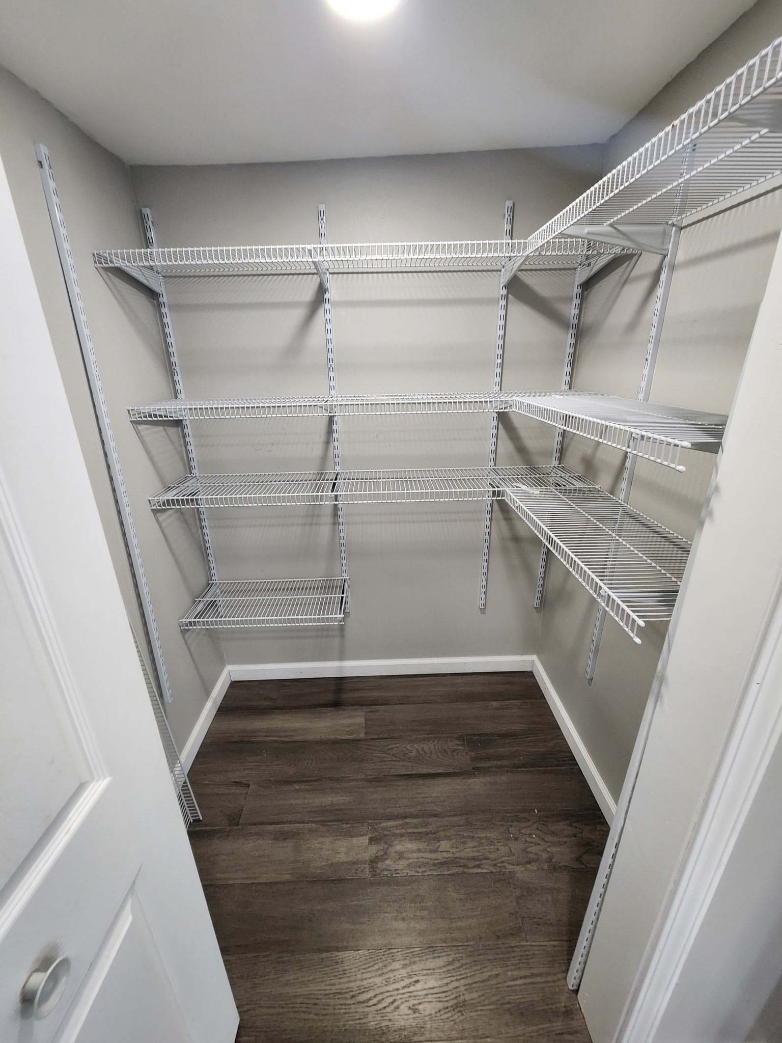 303 Center Avenue – photo 4