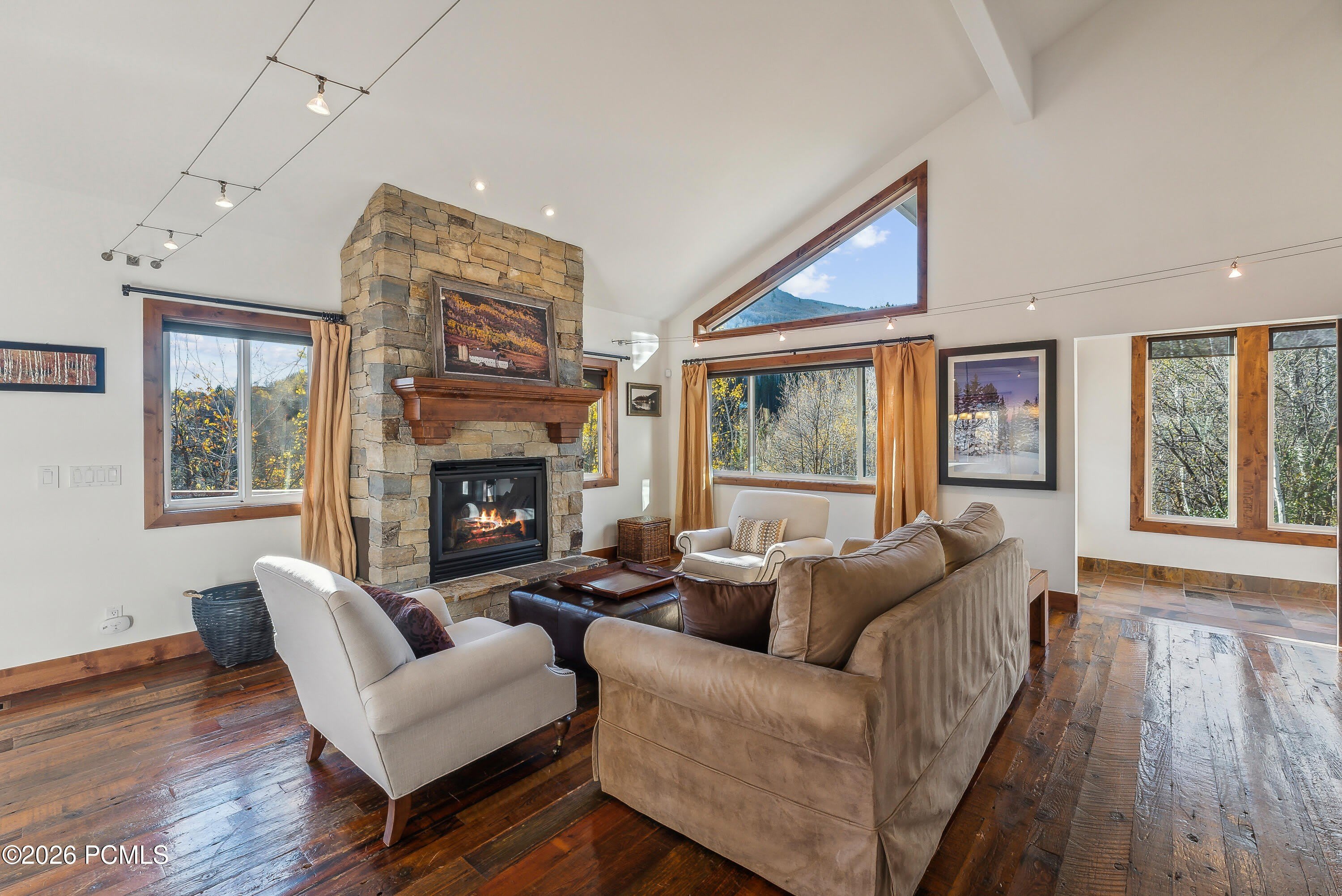7240 Buckboard Drive – photo 5