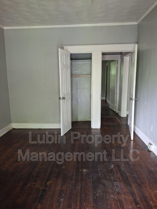 831 Kerr Ave – photo 3