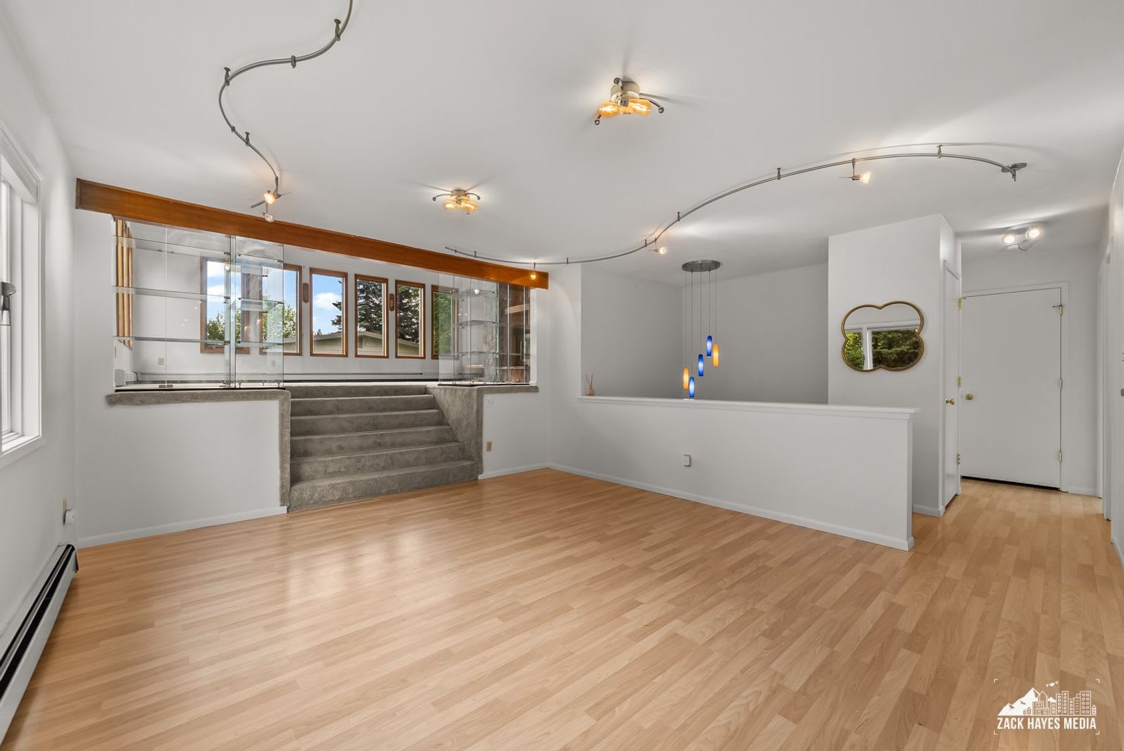 Newly Updated 4 Bedroom UMED Home! – photo 5
