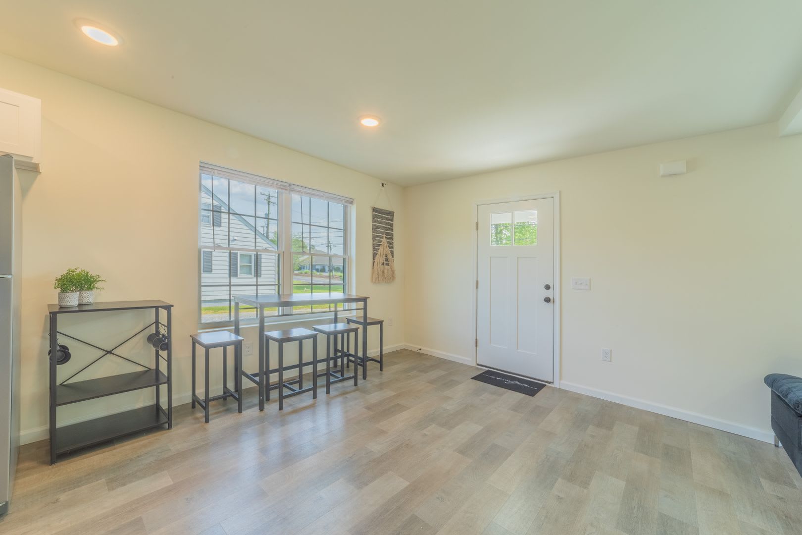 Move-in Ready, Fully Furnished! – photo 5