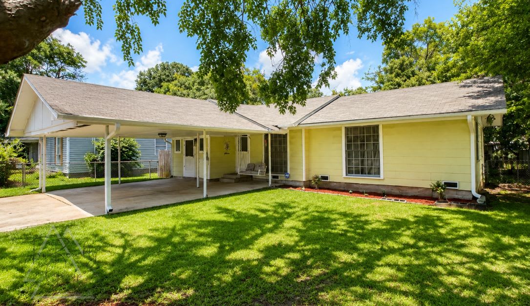 845 Singapore Drive – photo 1