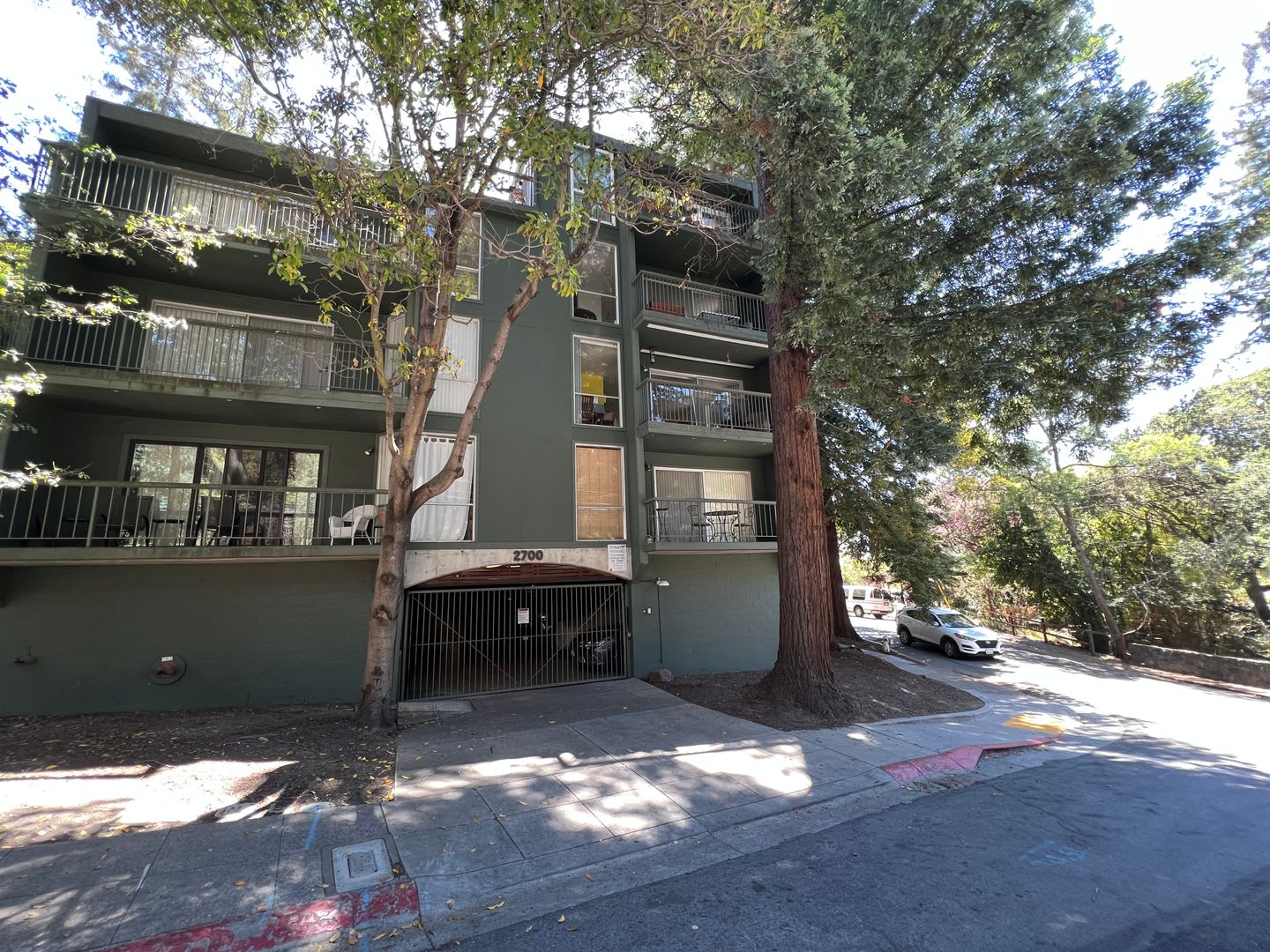 North Berkeley Furnished 1 Bed Condo – photo 1