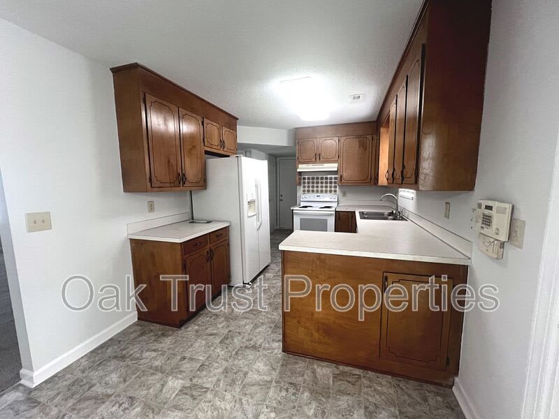 6649 Bent Creek Drive – photo 5