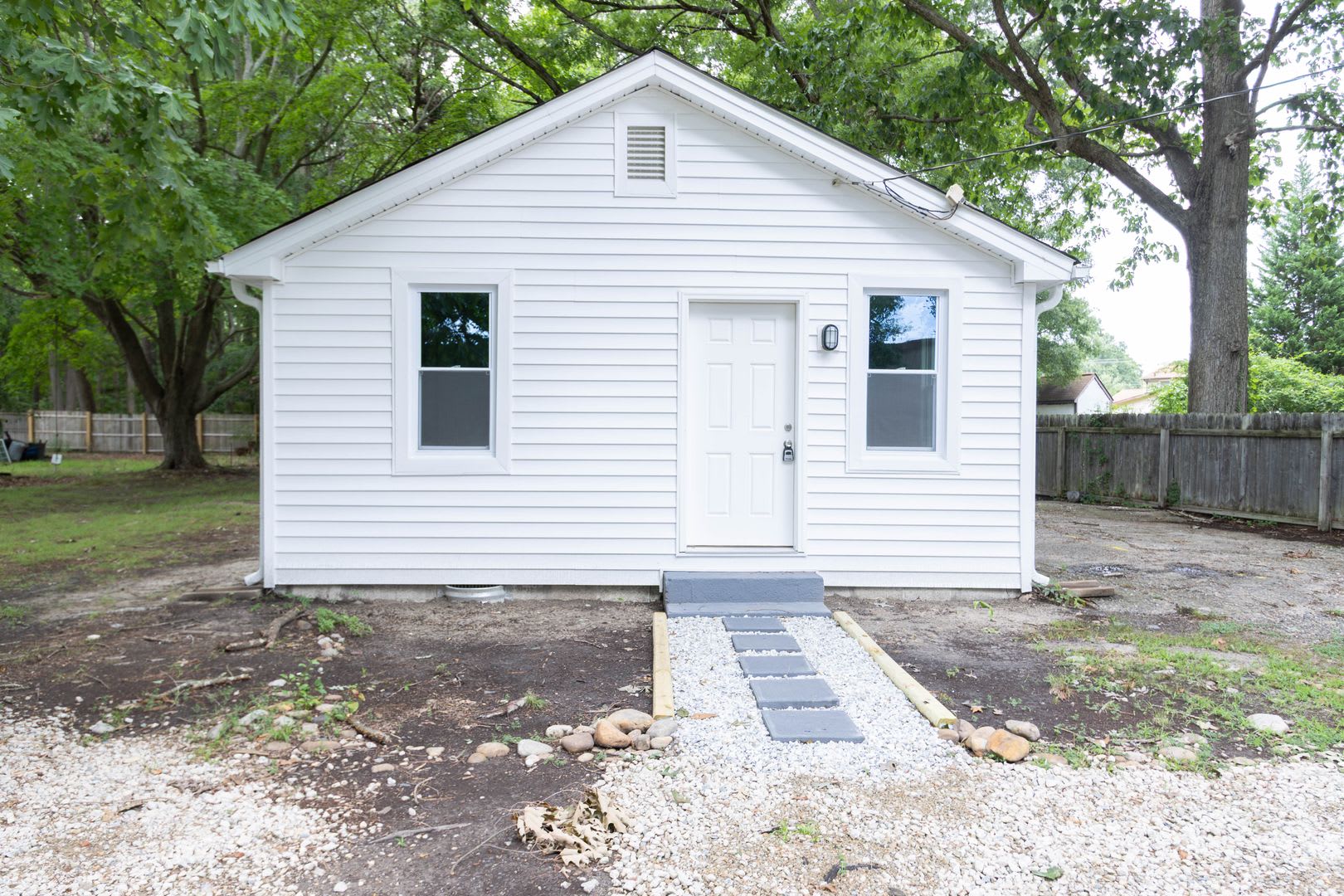 Charming Renovated Rancher in the Heart of Newport News – photo 2