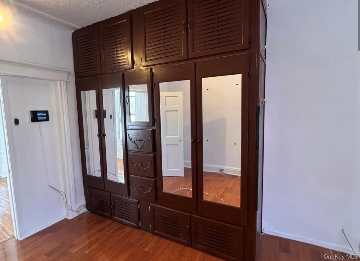 9311 Foster Avenue – photo 3