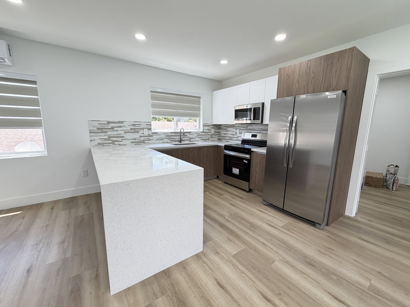311 Southwest 27Th Avenue – photo 3