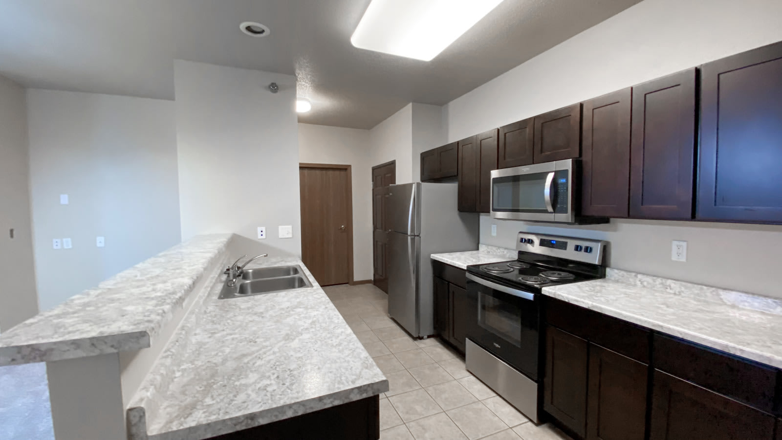 Uptown Main – photo 1