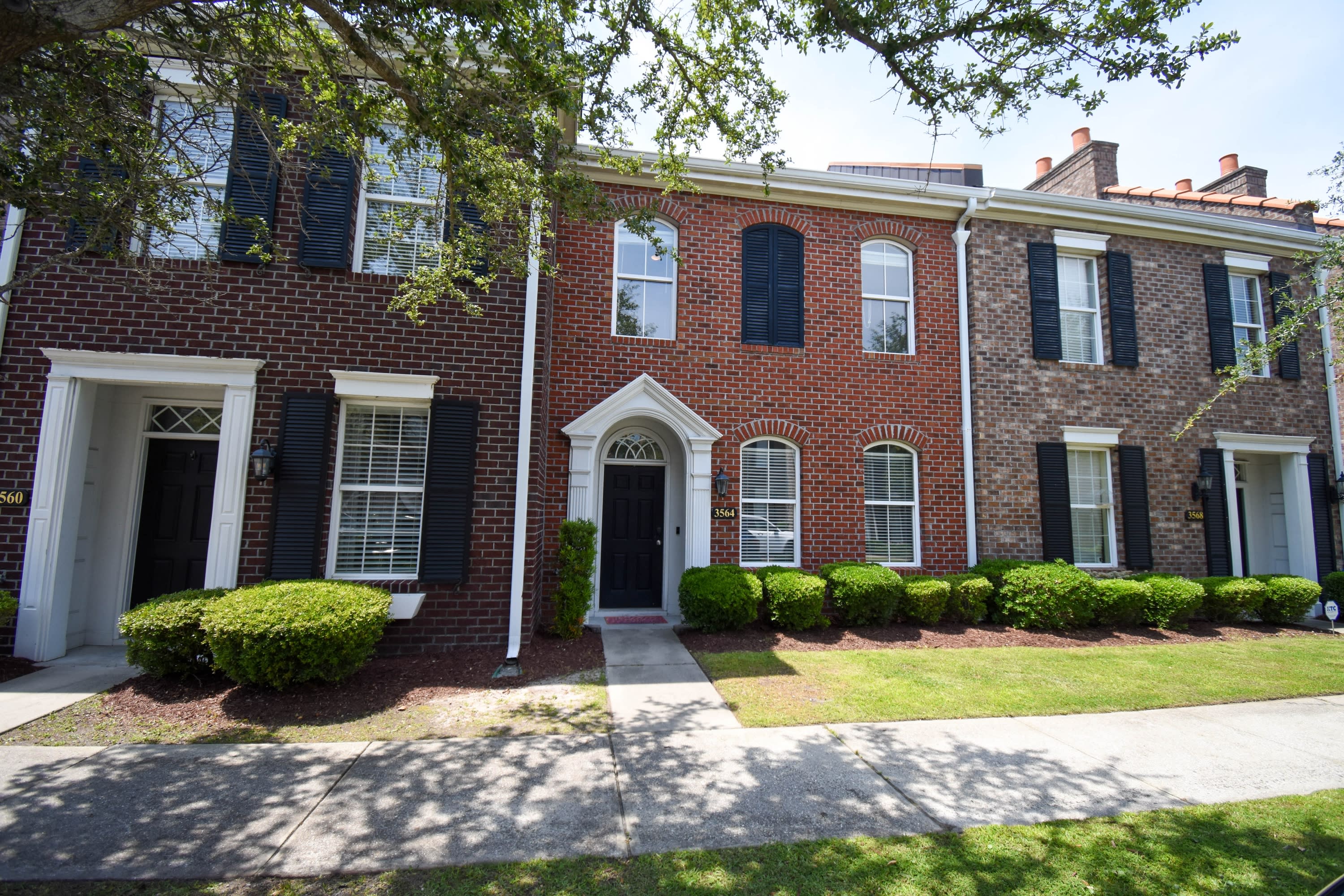 3564 Alexandria Avenue – photo 1