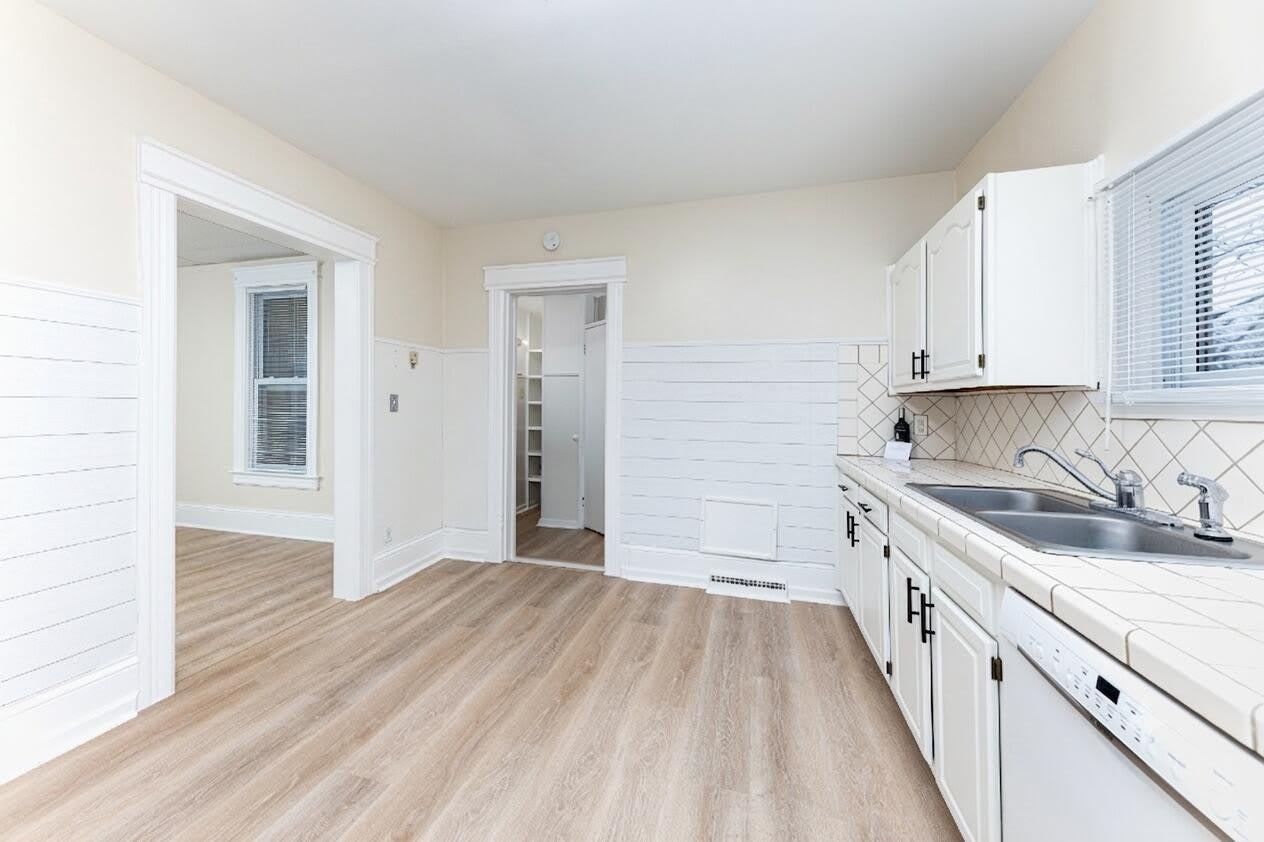 405 Starkweather Street – photo 5