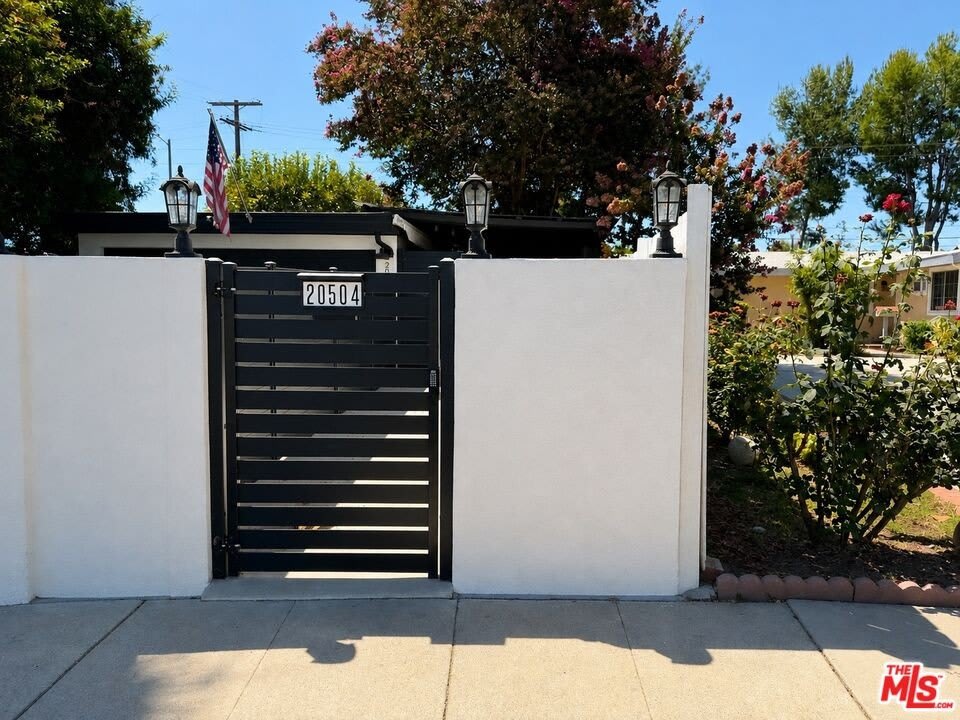 20504 Hamlin – photo 2