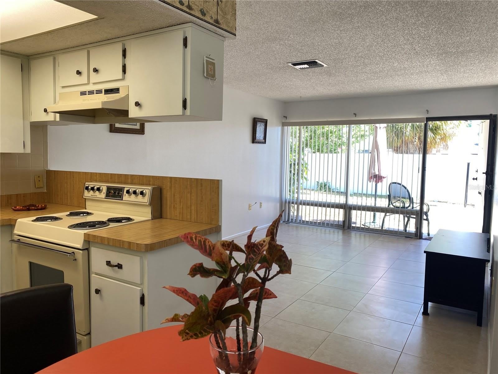 4377 TAHITIAN GARDENS Circle – photo 2