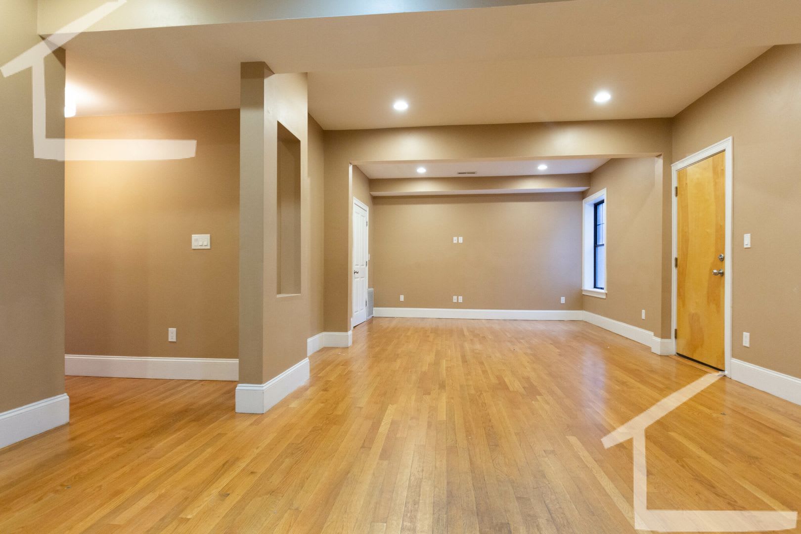 1590 Beacon St 3C Boston Ma 02446 – photo 2
