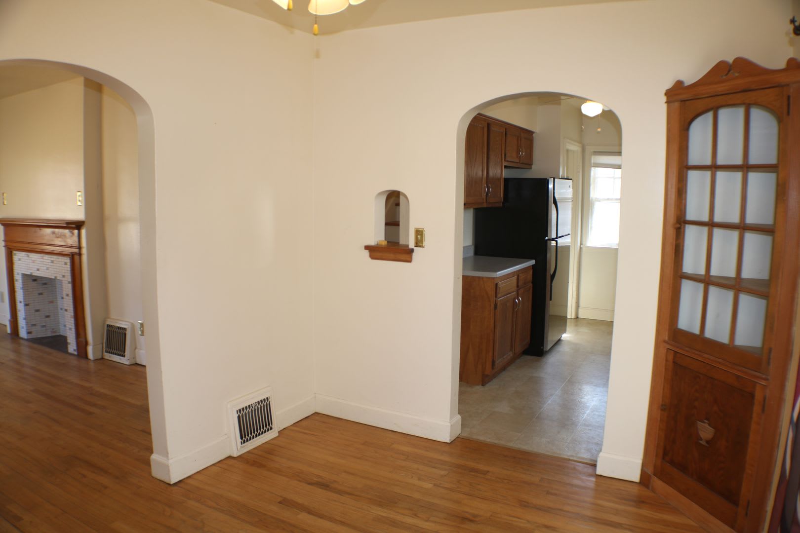 1 750 3 Bedroom 1 Bathroom House Pet Friendly Available For August 1St 2024 Move In – photo 5