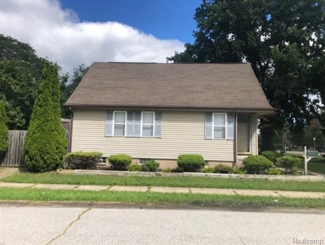 16811 Beech Daly Road – photo 2