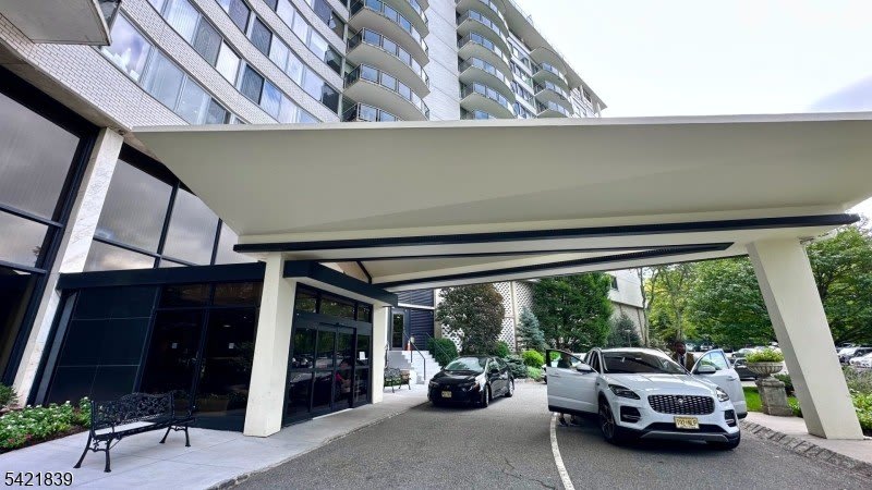 1 Claridge Dr Unit 1000 – photo 4