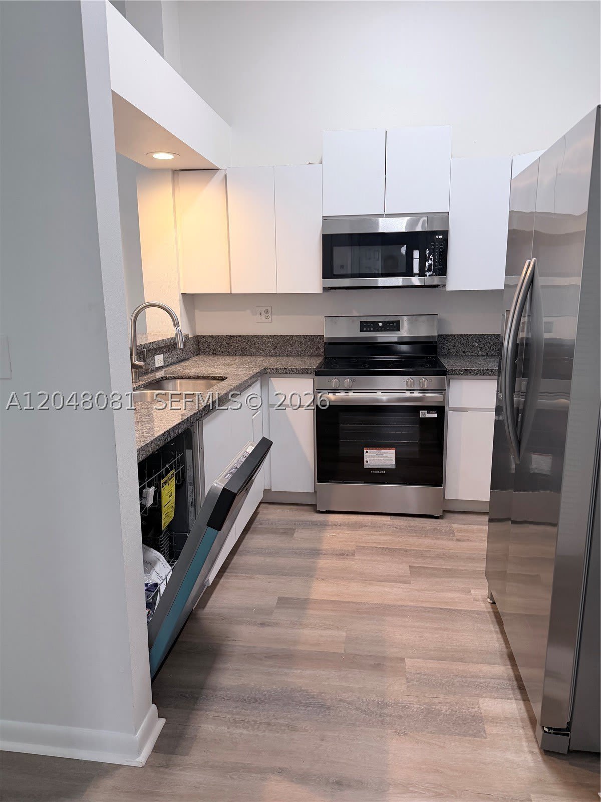 1657 Tyler St – photo 5