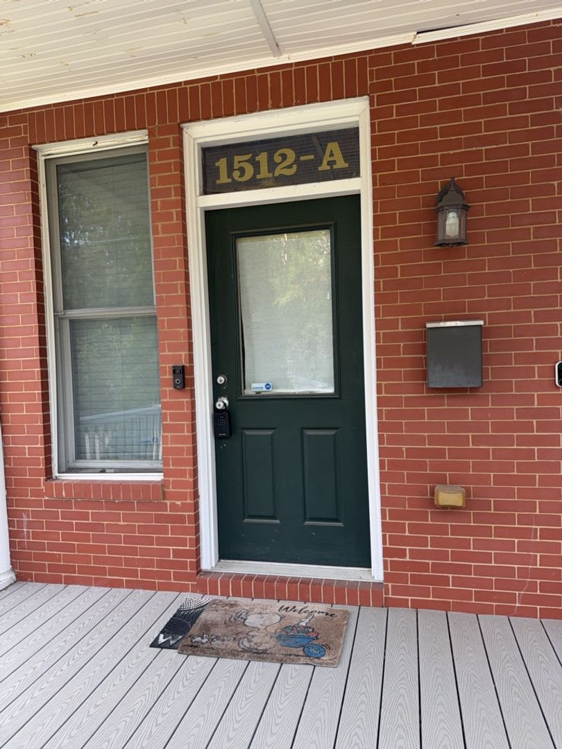 2 Bedroom, 2 Bath Condo in the Heart of Manchester- MOVE IN SPECIAL $1,000 OFF THE FIRST MONTH’S RENT – photo 2