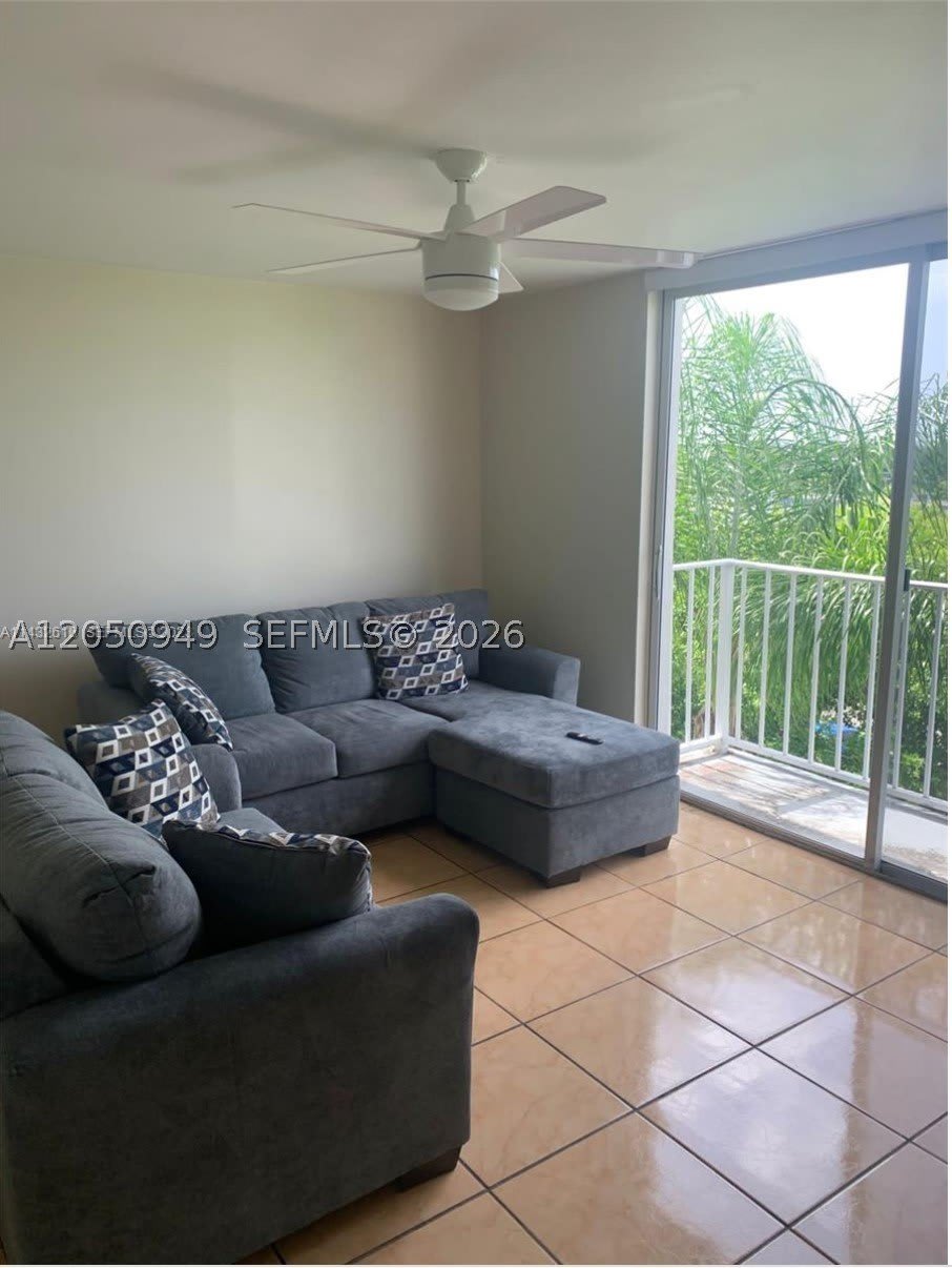 1740 NW N River Dr – photo 5