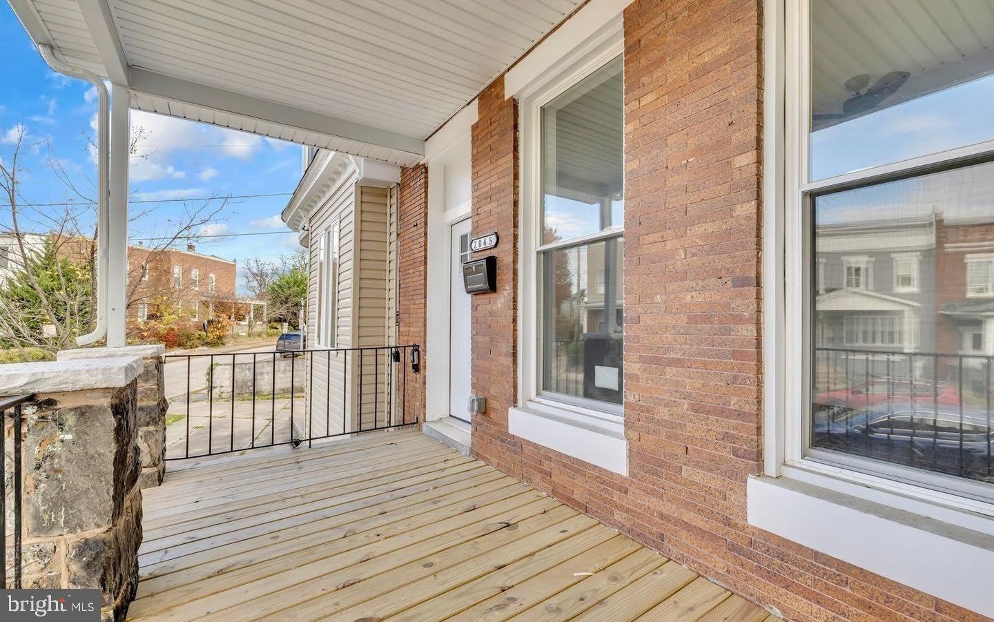 2045 E 31St Street – photo 2