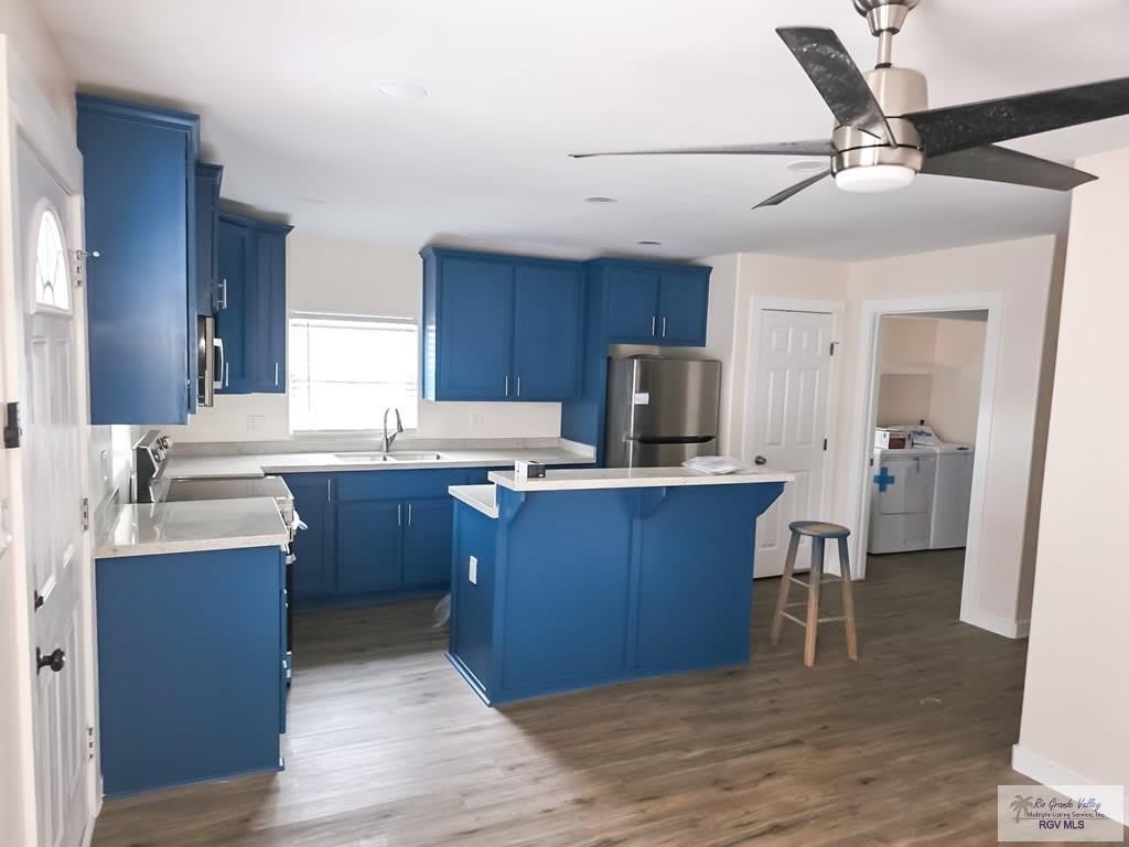 1000 ZARAGOSA ST. – photo 3