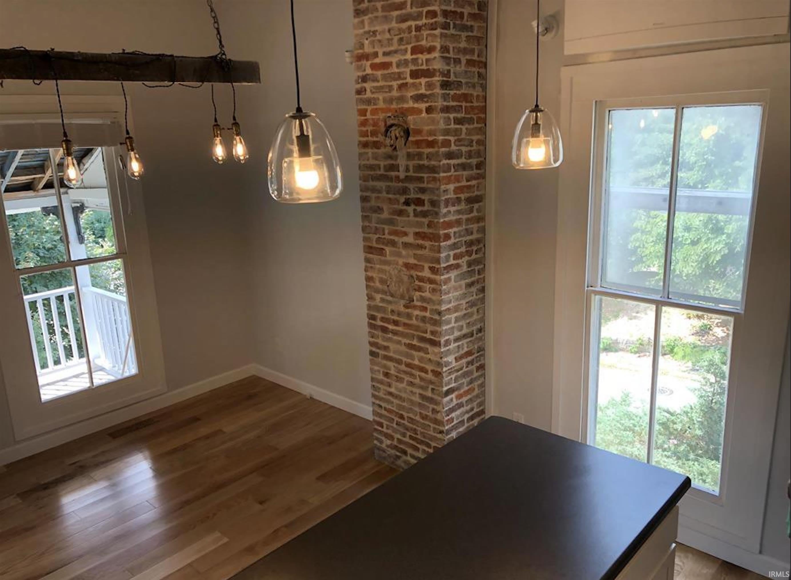 726 W 6th Street – photo 4