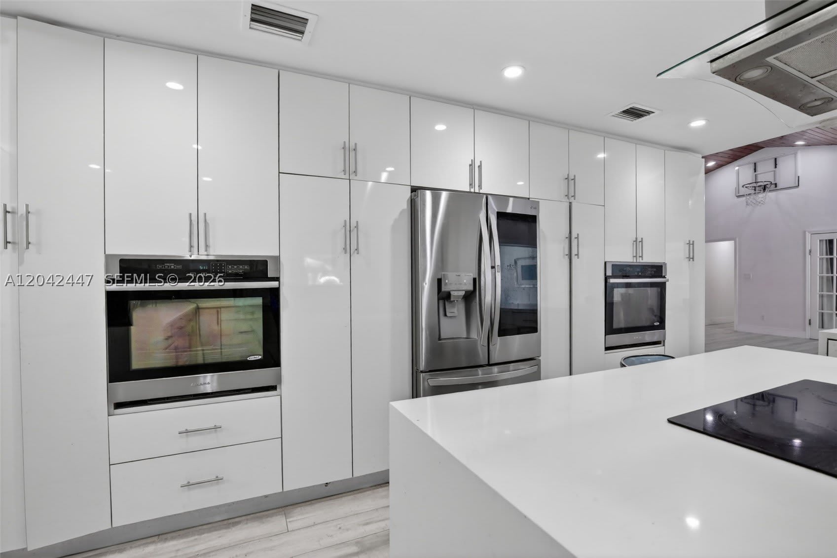 14401 SW 23rd St – photo 2