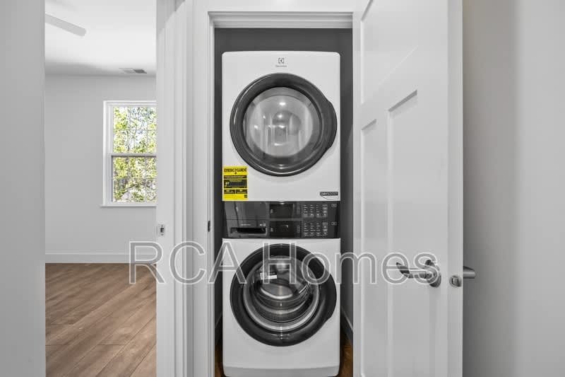 2735 Guilford Avenue – photo 4