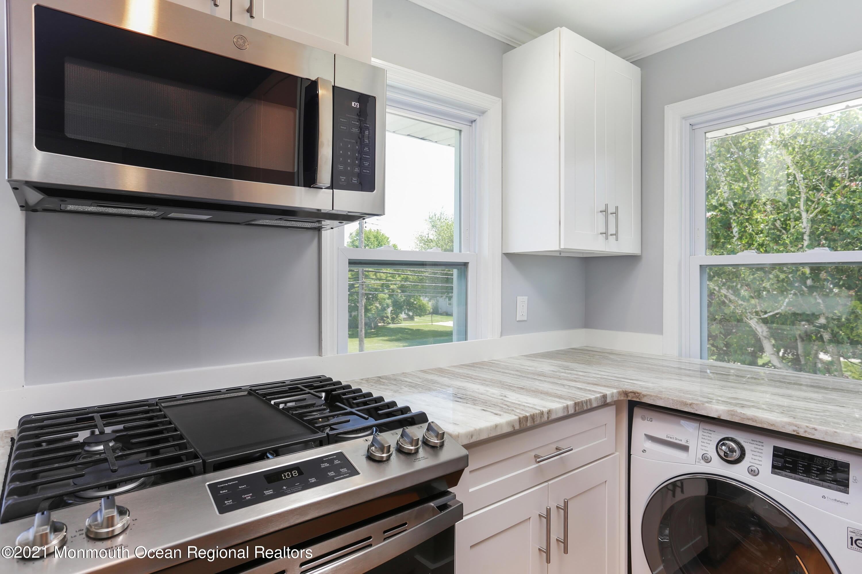 89 Locust Avenue – photo 2
